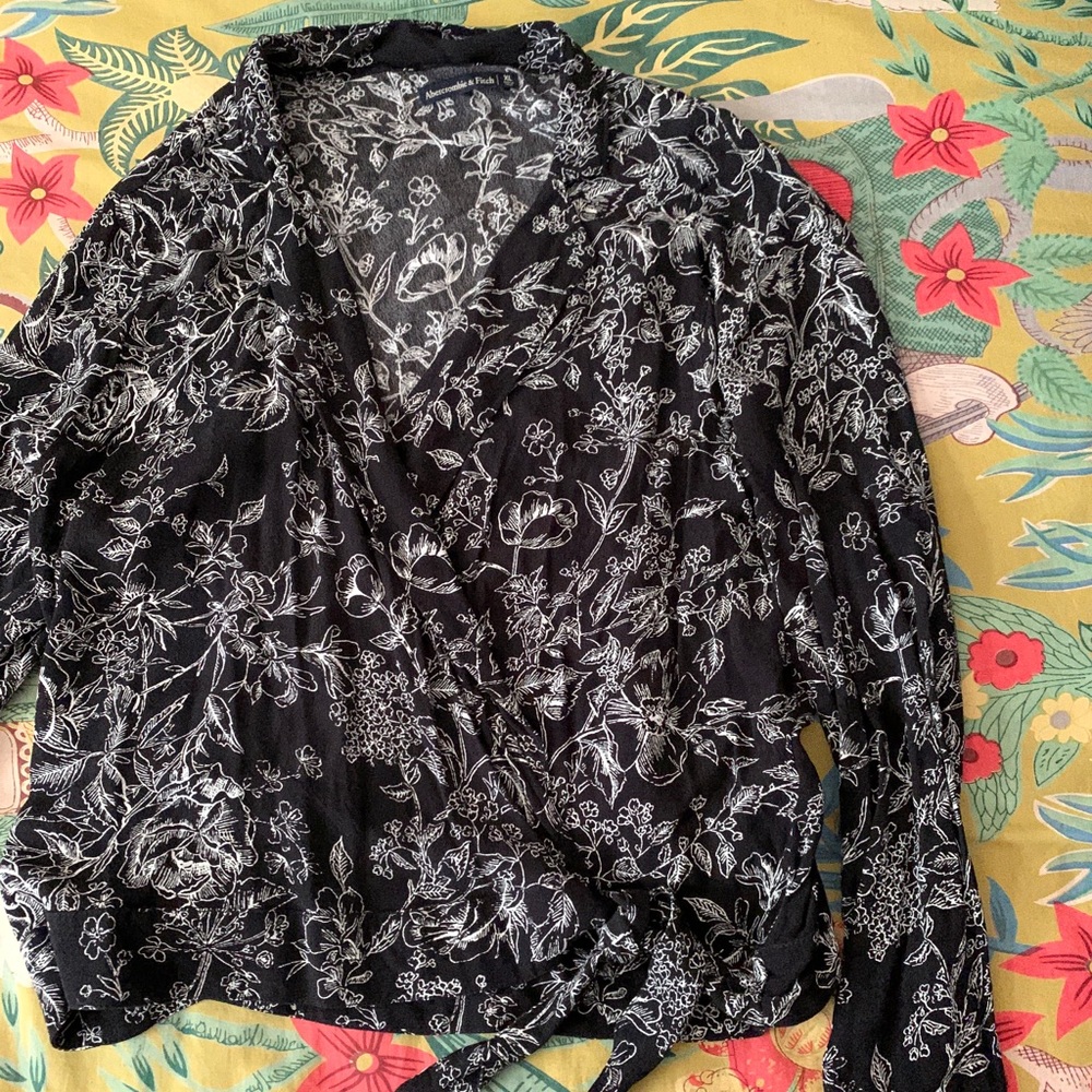 Floral wrap top